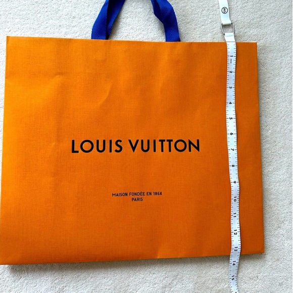 Authentic Louis Vuitton Paper Bag- 3pcs. - Picture 8 of 8